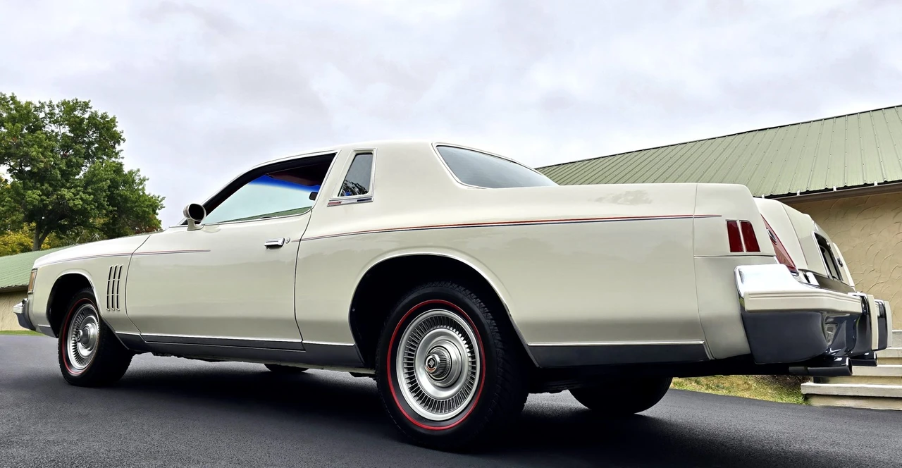 1979 Chrysler Cordoba - Image 17 of 31