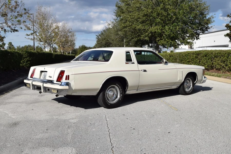 1979 Chrysler 300 - Image 2 of 11