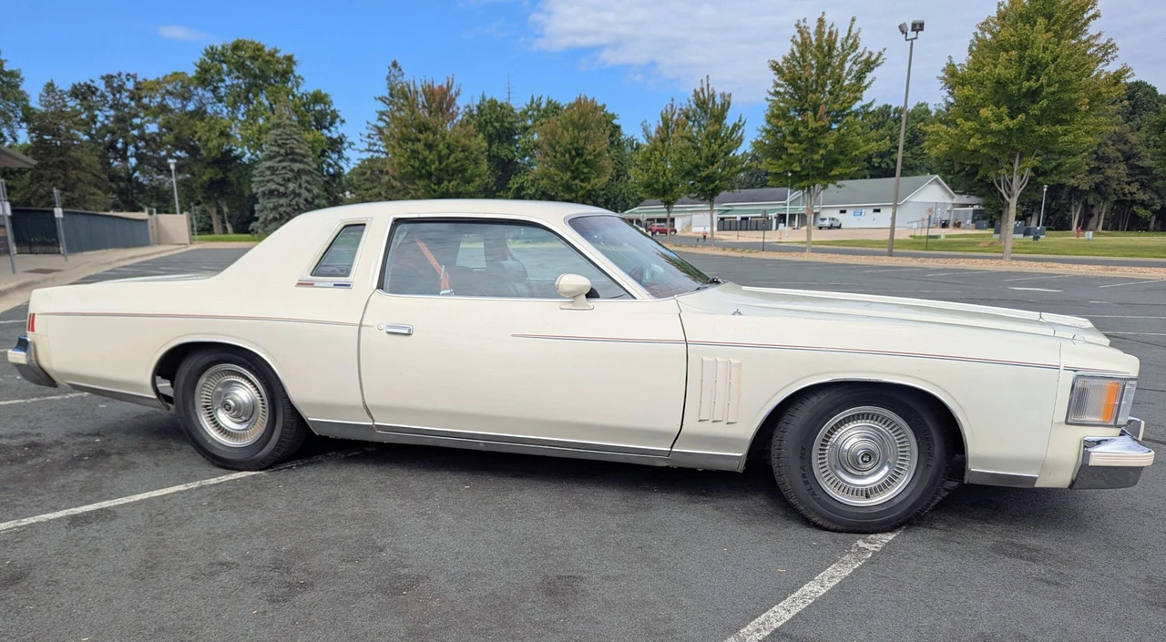 1979 Chrysler Cordoba - Image 7 of 31
