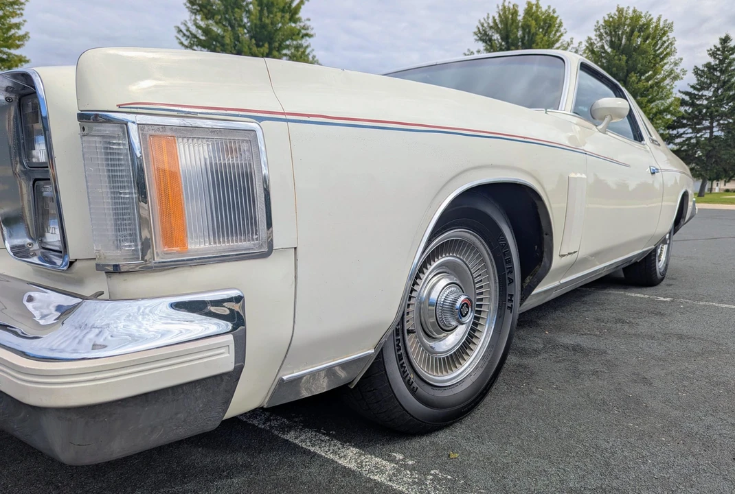 1979 Chrysler Cordoba - Image 20 of 31