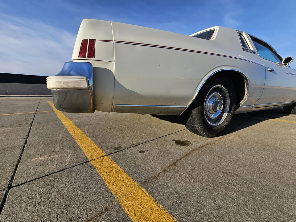 1979 Chrysler Cordoba - Image 29 of 31