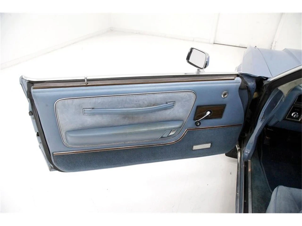 1979 Chrysler LeBaron - Image 29 of 31