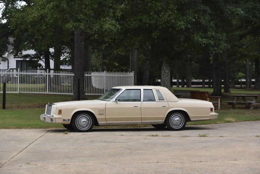 1979 Chrysler New Yorker - Image 2 of 27