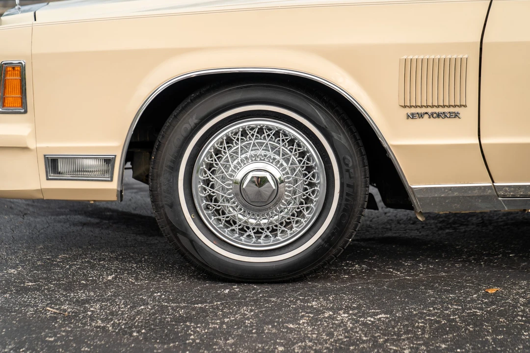 1979 Chrysler New Yorker - Image 25 of 31