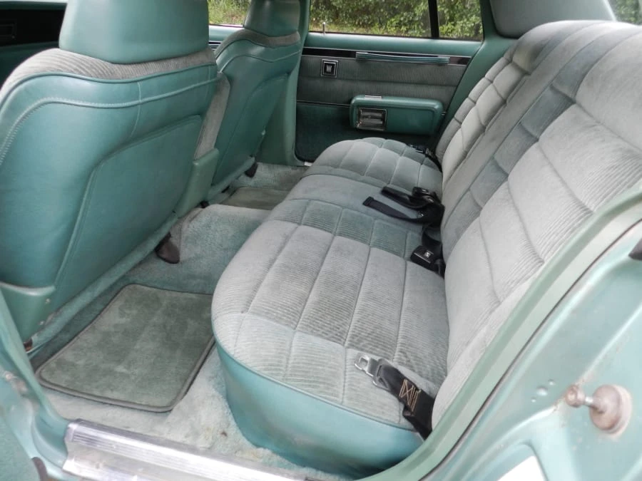 1979 Chrysler Newport - Image 11 of 12