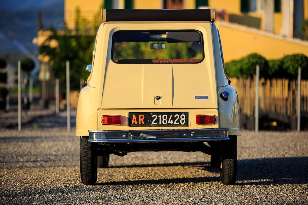 1979 Citroen Dyane - Image 9 of 31