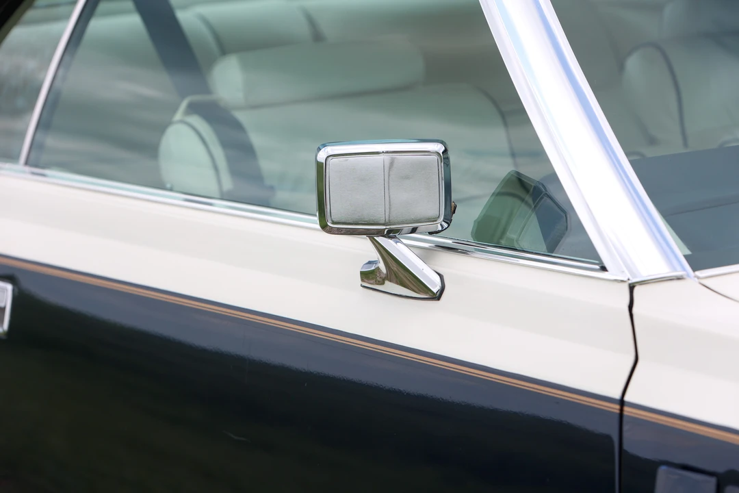 1979 Lincoln Continental Mark V - Image 16 of 31