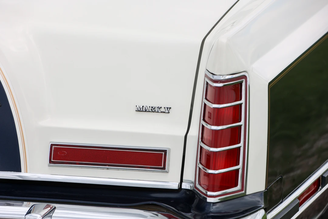 1979 Lincoln Continental Mark V - Image 24 of 31