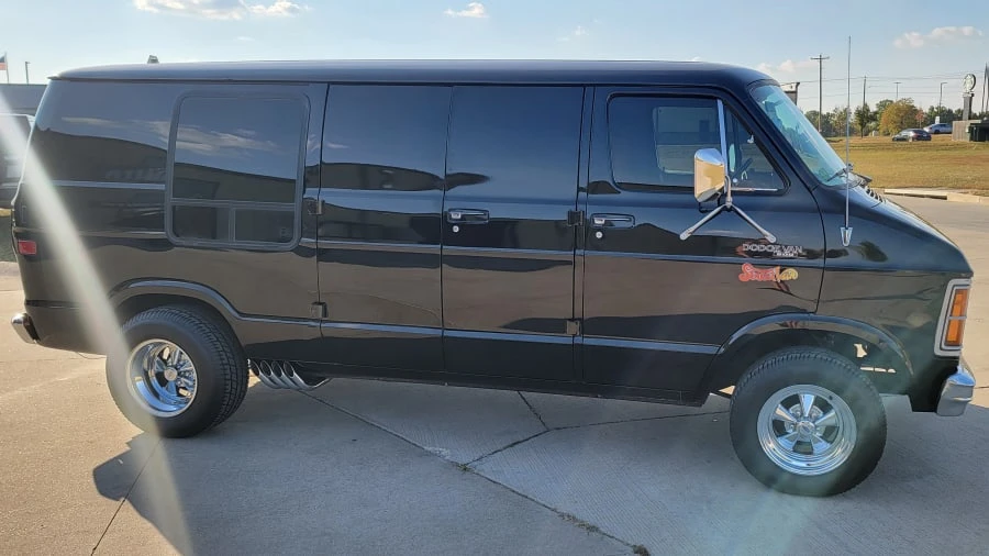 1979 Dodge Ram Van - Image 22 of 31