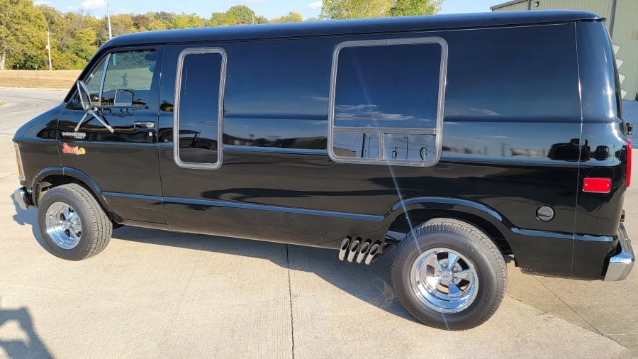 1979 Dodge Ram Van - Image 23 of 31