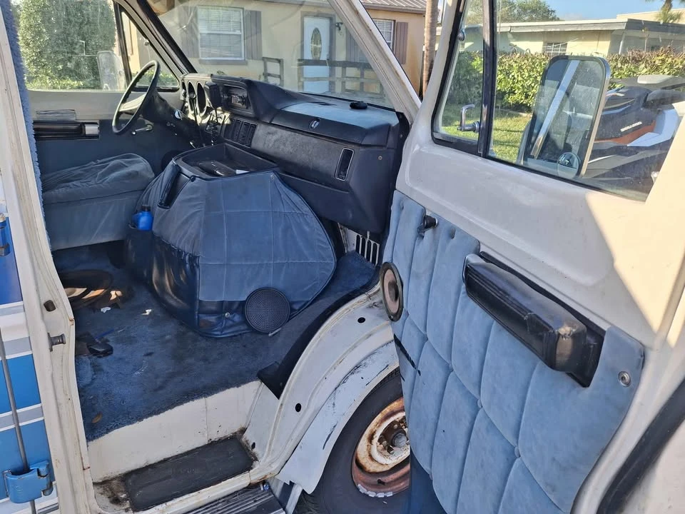 1979 Dodge Ram Van - Image 13 of 14