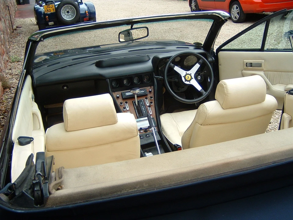 1979 Ferrari 400i - Image 2 of 3