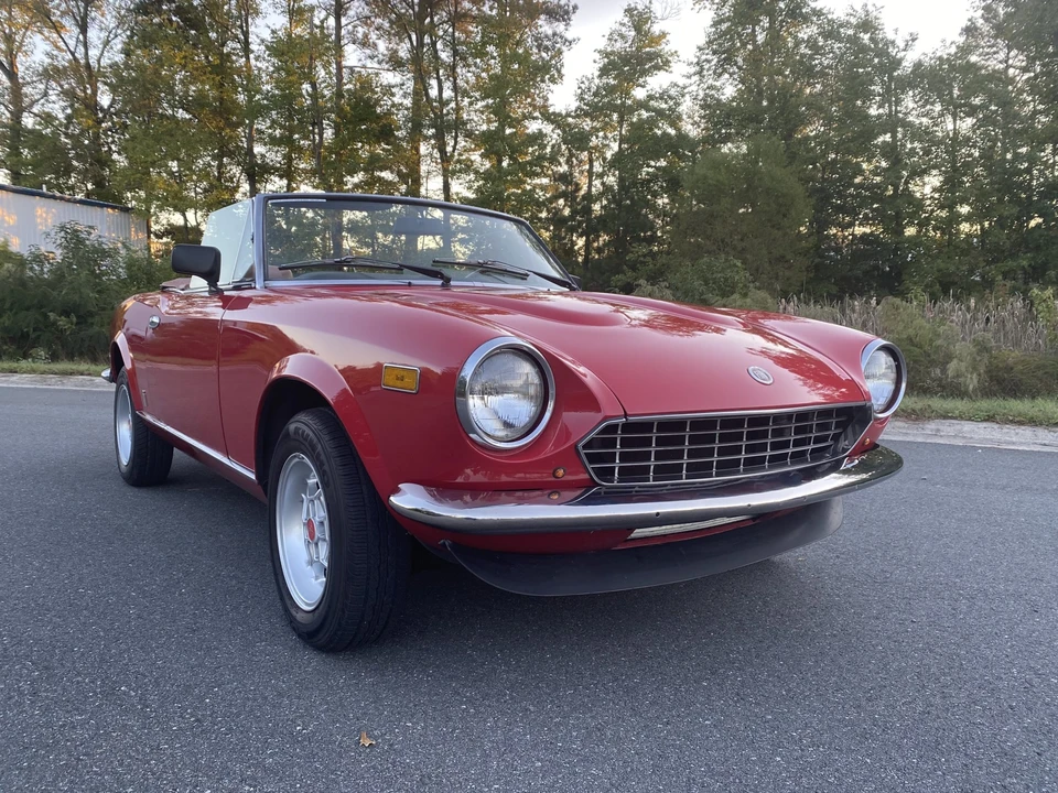 1979 Fiat 124 Sport Spider - Image 9 of 31