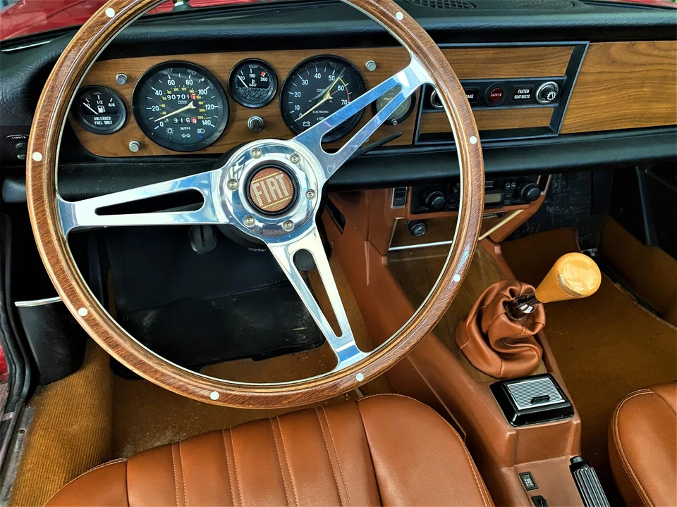 1979 Fiat 124 Sport Spider - Image 28 of 31