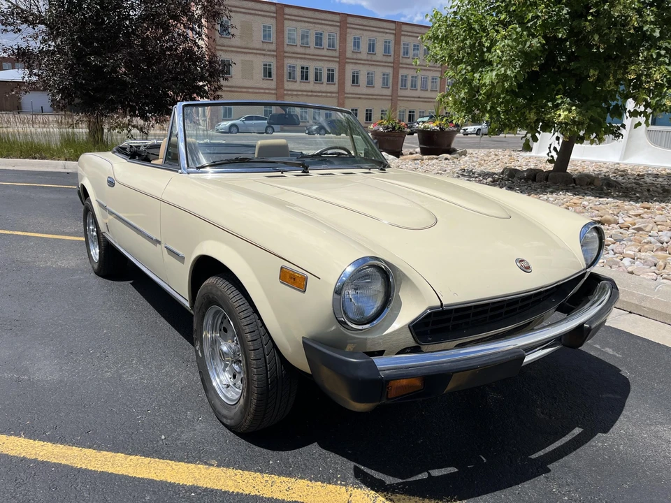 1979 Fiat 124 Sport Spider - Image 8 of 31