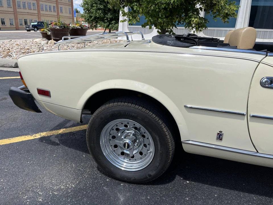 1979 Fiat 124 Sport Spider - Image 18 of 31
