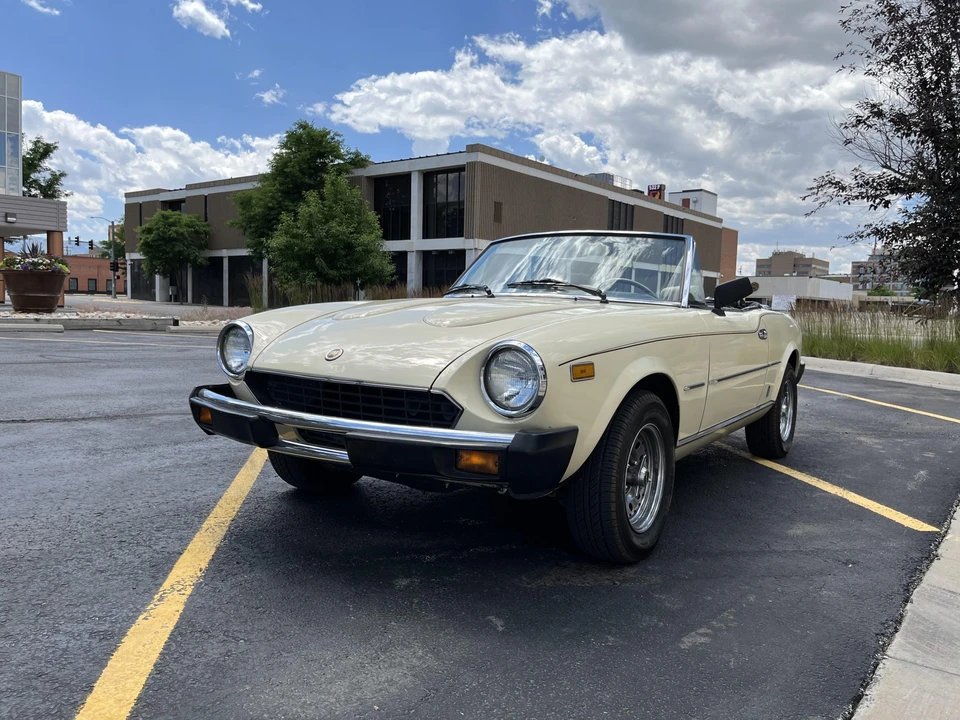 1979 Fiat 124 Sport Spider - Image 10 of 31
