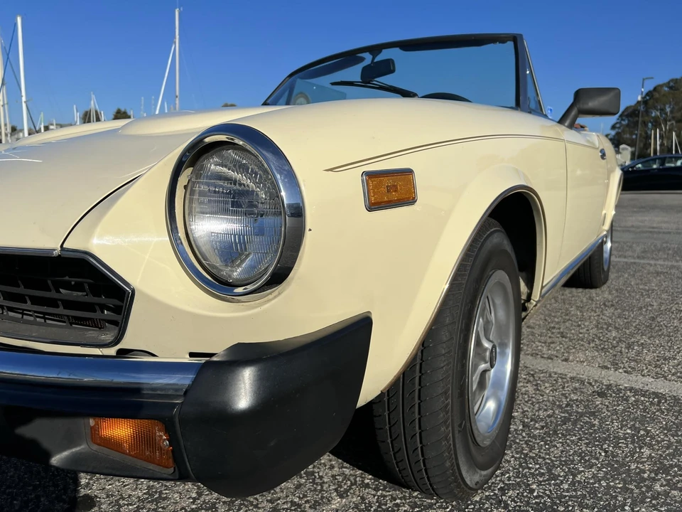 1979 Fiat 124 Sport Spider - Image 22 of 31