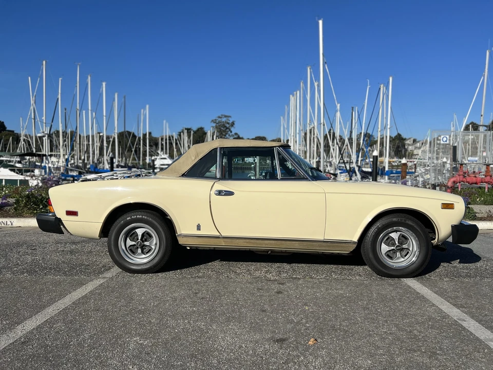 1979 Fiat 124 Sport Spider - Image 17 of 31