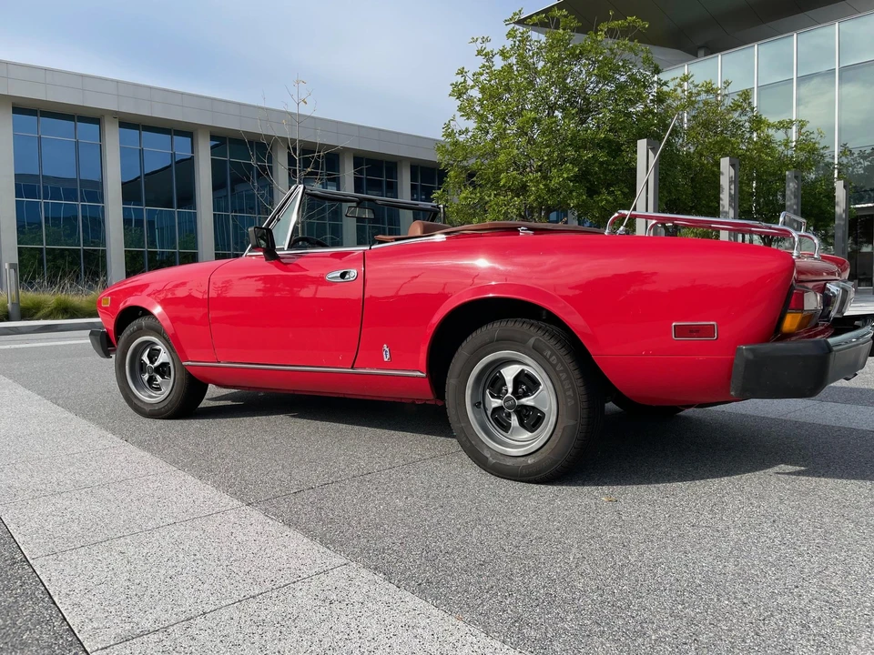 1979 Fiat 124 Sport Spider - Image 13 of 31
