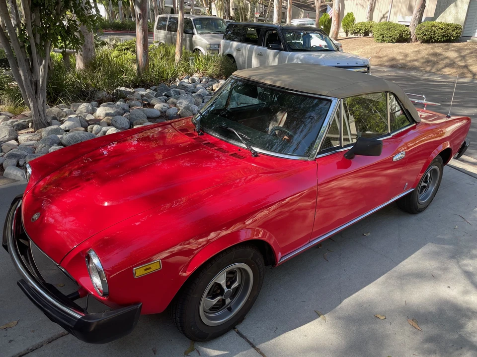 1979 Fiat 124 Sport Spider - Image 27 of 31