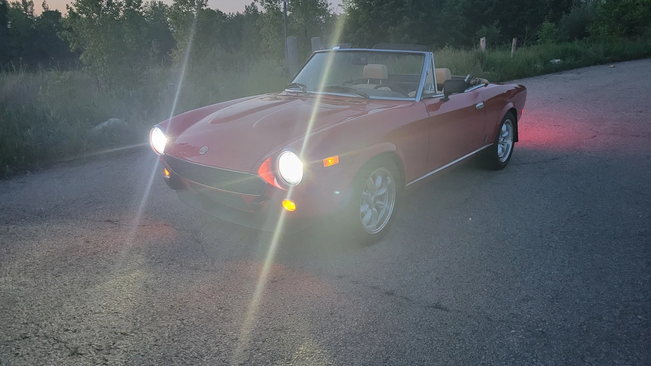1979 Fiat 124 Sport Spider - Image 13 of 31