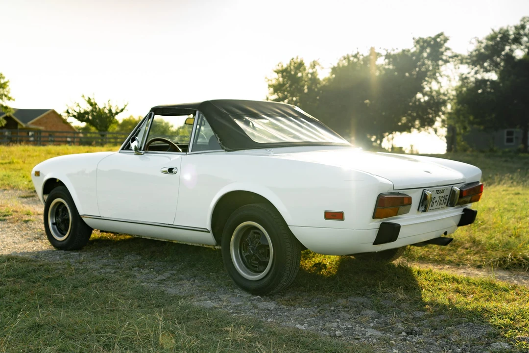 1979 Fiat 124 Sport Spider - Image 15 of 31