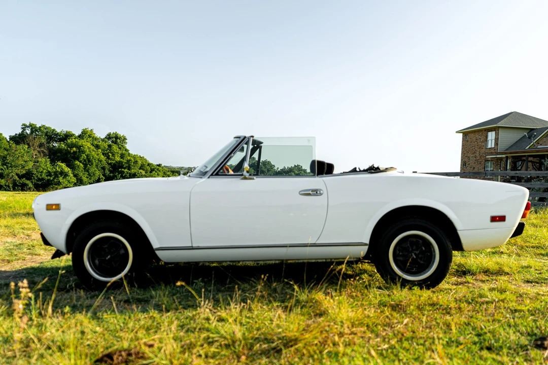 1979 Fiat 124 Sport Spider - Image 9 of 31