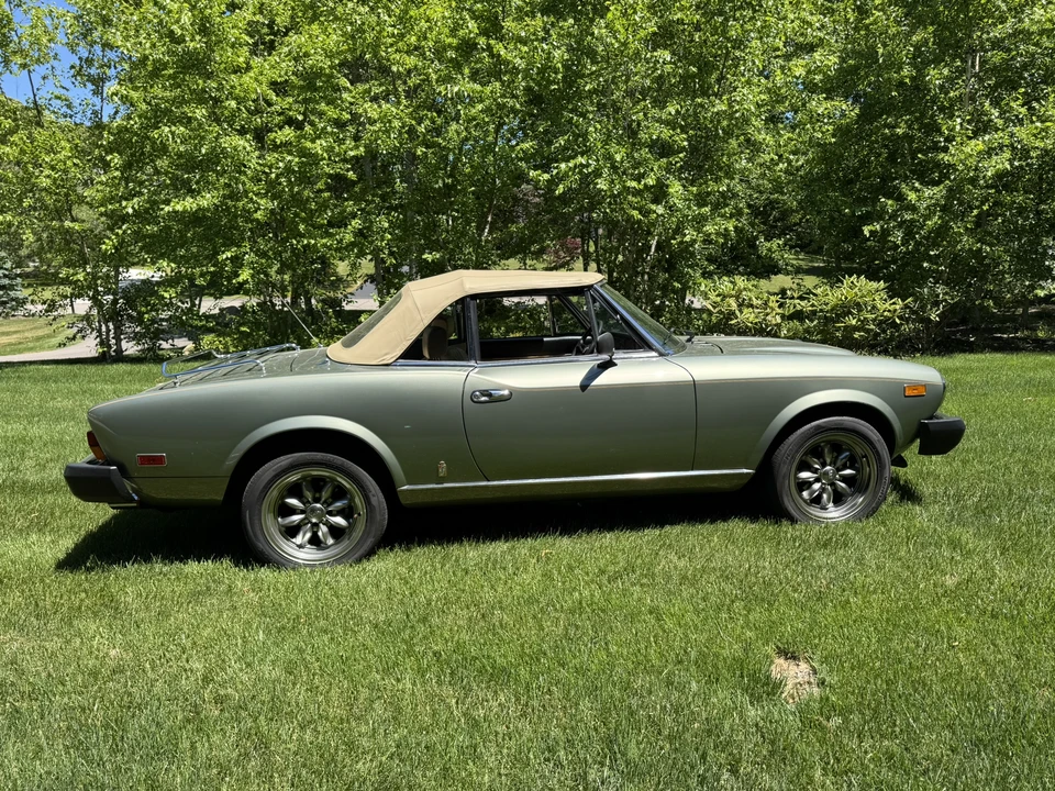 1979 Fiat 124 Sport Spider - Image 24 of 31