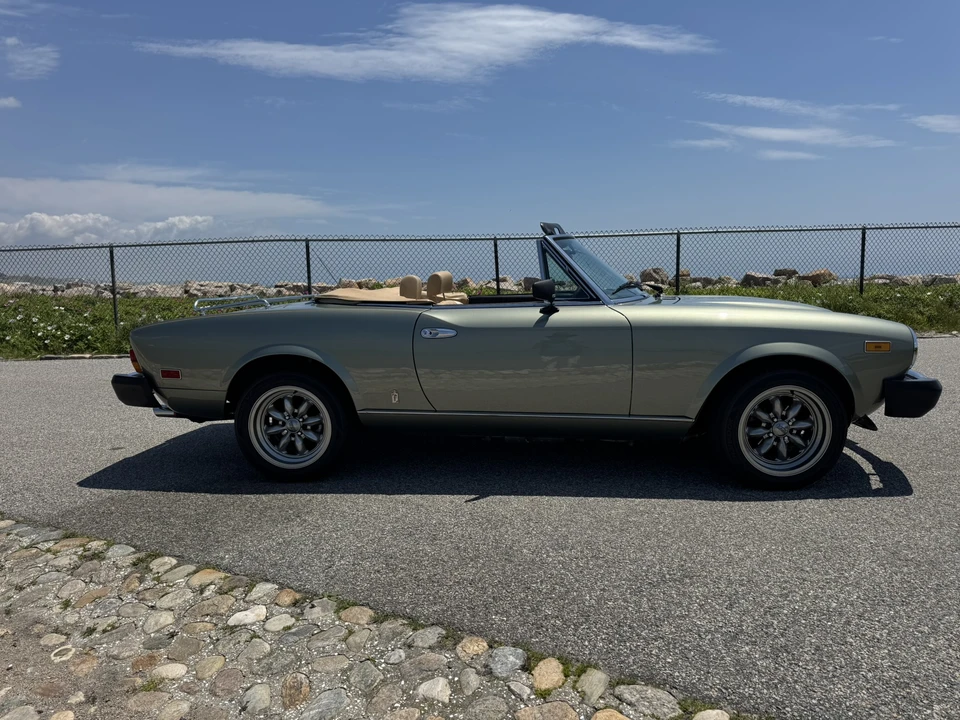 1979 Fiat 124 Sport Spider - Image 14 of 31