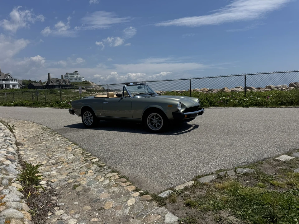 1979 Fiat 124 Sport Spider - Image 10 of 31