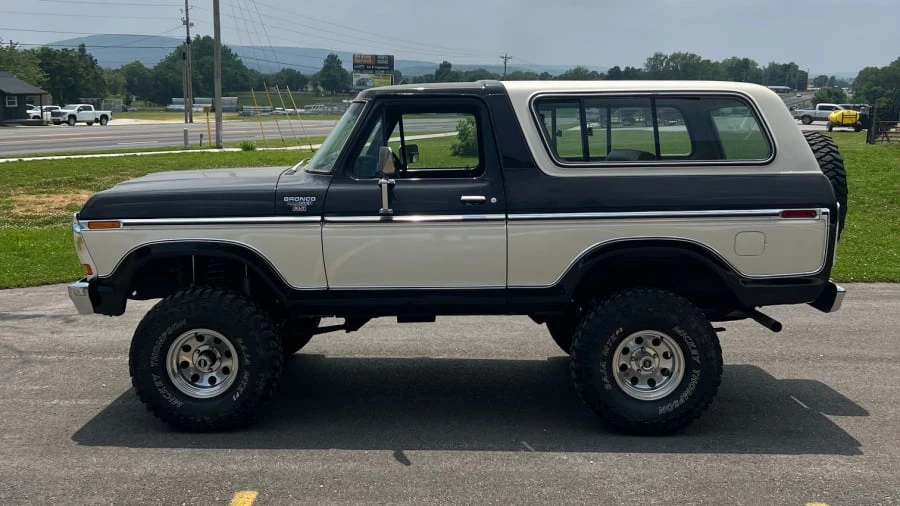 1979 Ford Bronco 2nd Gen - Image 2 of 14