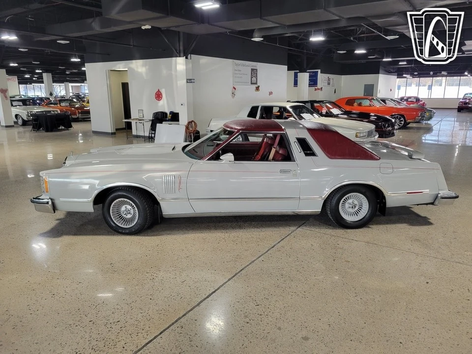 1979 Ford Thunderbird 6th Gen - Image 10 of 21