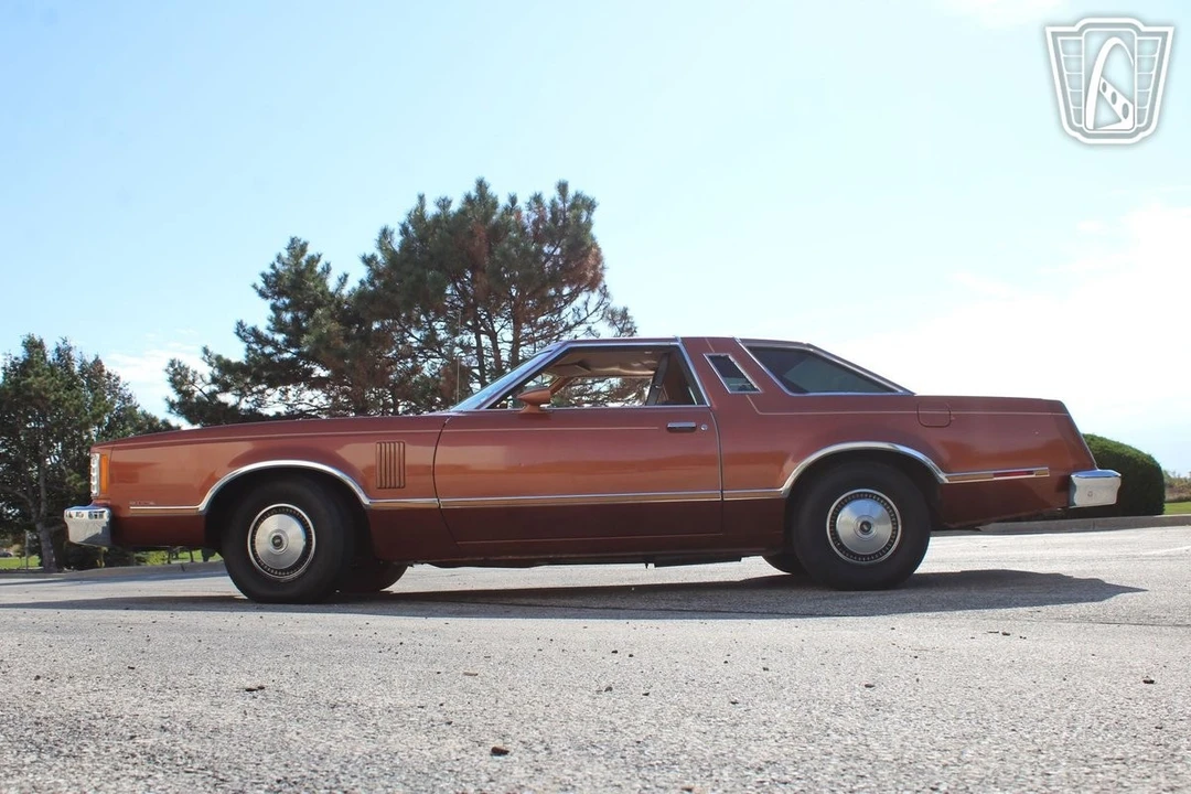 1979 Ford Thunderbird 7th Gen - Image 8 of 12