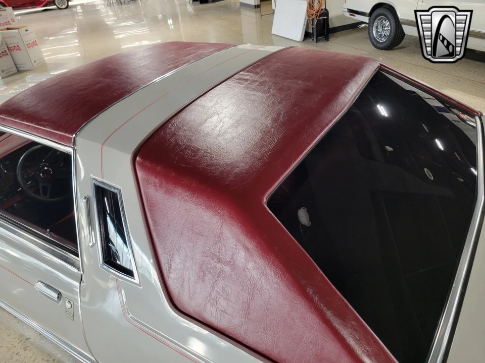 1979 Ford Thunderbird 6th Gen - Image 8 of 12