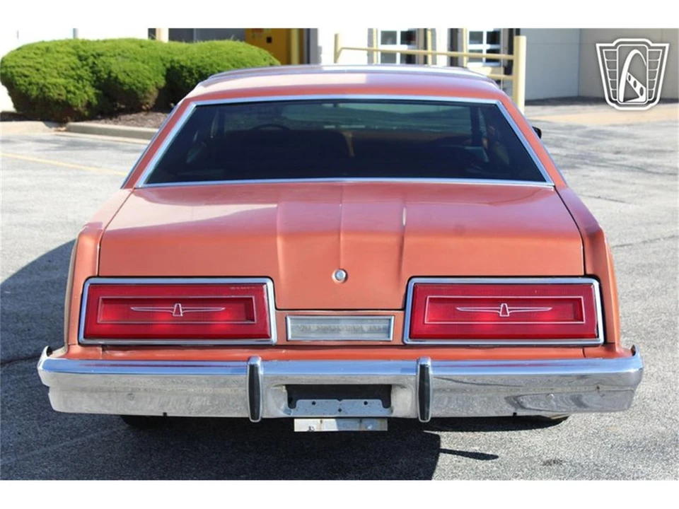 1979 Ford Thunderbird 7th Gen - Image 11 of 31