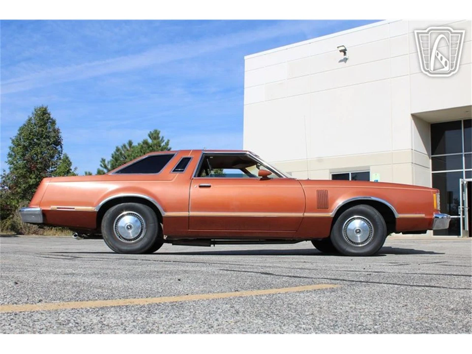 1979 Ford Thunderbird 7th Gen - Image 19 of 31