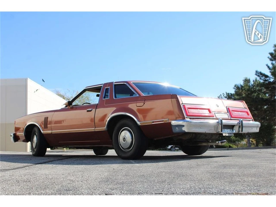 1979 Ford Thunderbird 7th Gen - Image 10 of 31