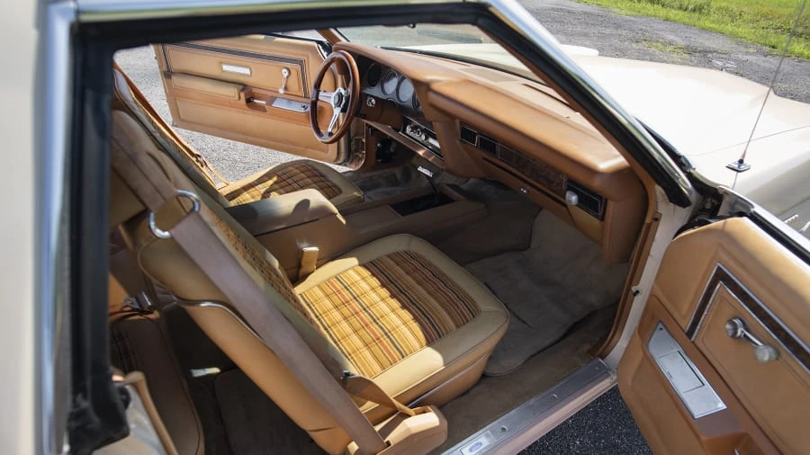 1979 Ford Thunderbird 7th Gen - Image 5 of 12