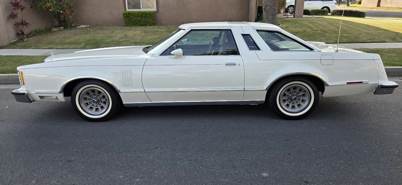 1979 Ford Thunderbird 7th Gen - Image 2 of 21