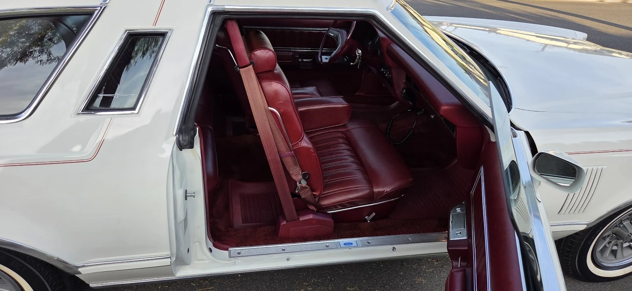 1979 Ford Thunderbird 7th Gen - Image 16 of 21