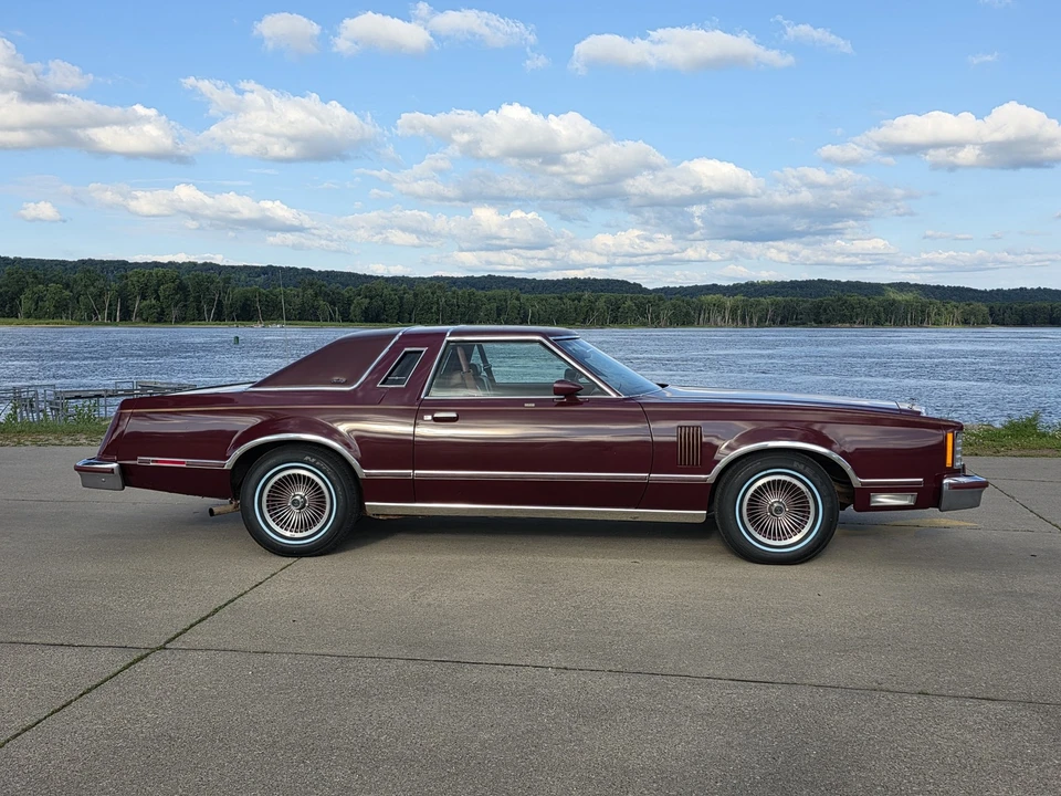 1979 Ford Thunderbird 7th Gen - Image 18 of 31