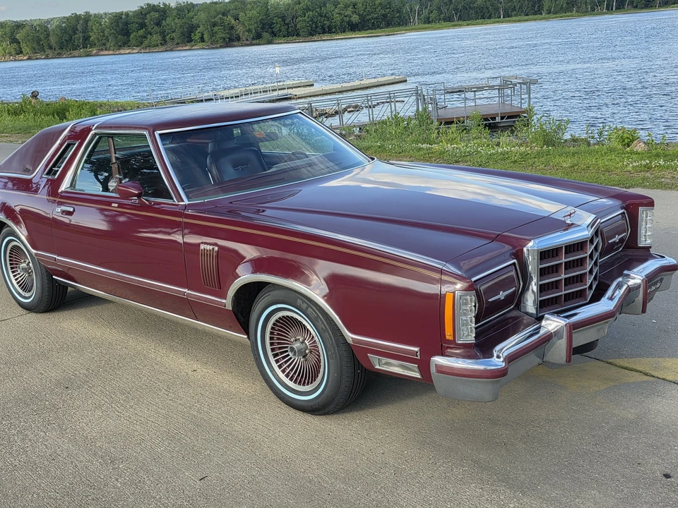 1979 Ford Thunderbird 7th Gen - Image 22 of 31