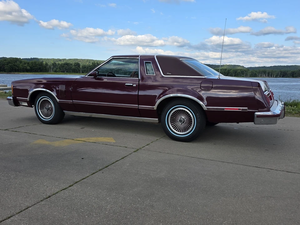 1979 Ford Thunderbird 7th Gen - Image 4 of 31