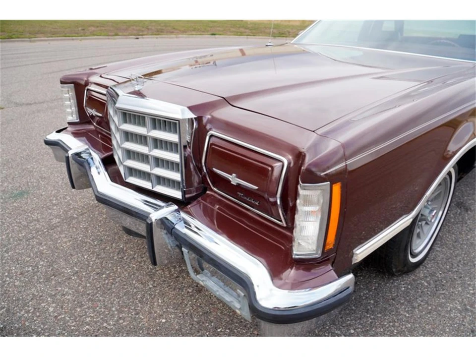 1979 Ford Thunderbird 7th Gen - Image 26 of 31
