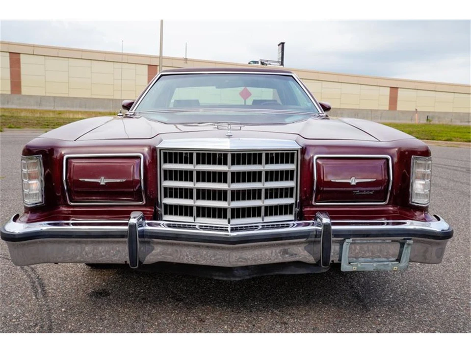 1979 Ford Thunderbird 7th Gen - Image 9 of 31