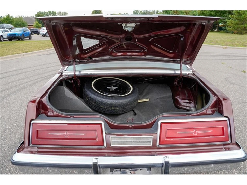 1979 Ford Thunderbird 7th Gen - Image 15 of 31