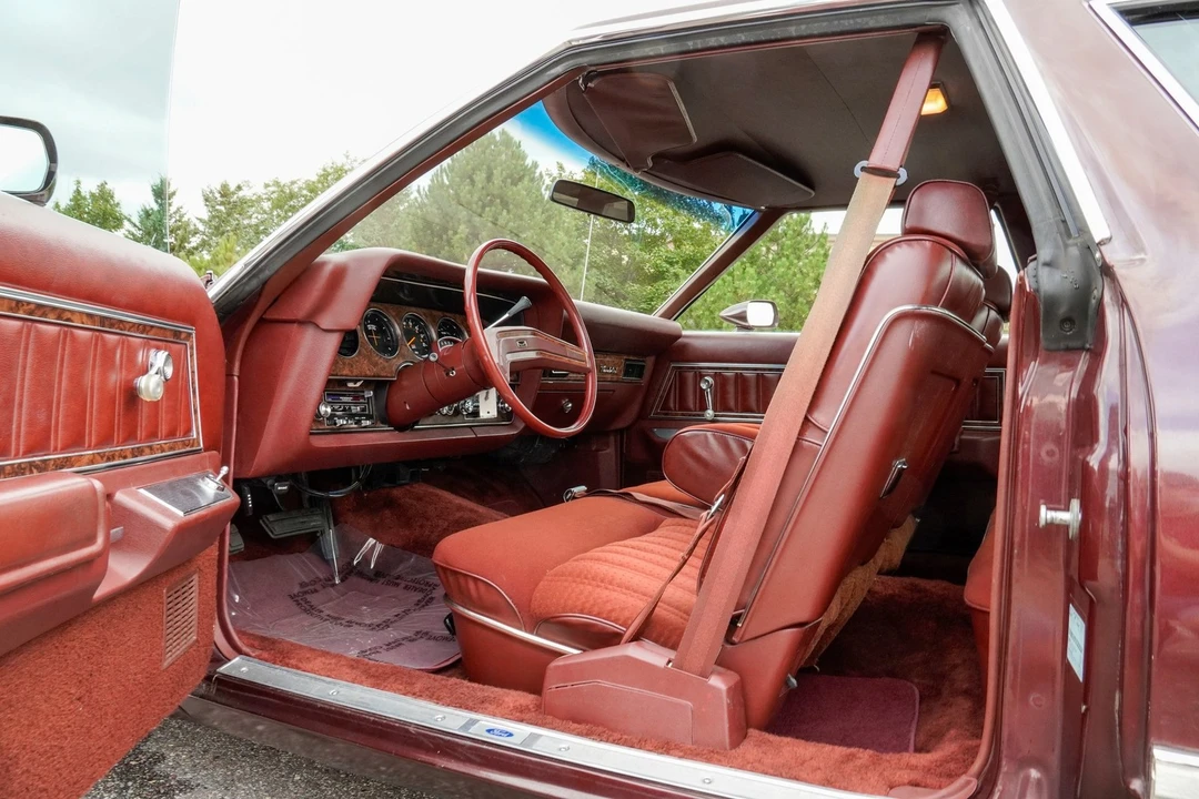 1979 Ford Thunderbird 7th Gen - Image 10 of 31