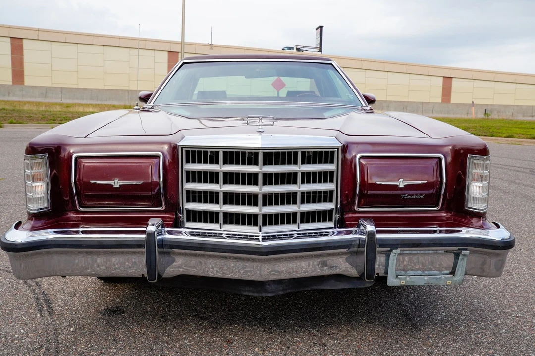 1979 Ford Thunderbird 7th Gen - Image 9 of 31