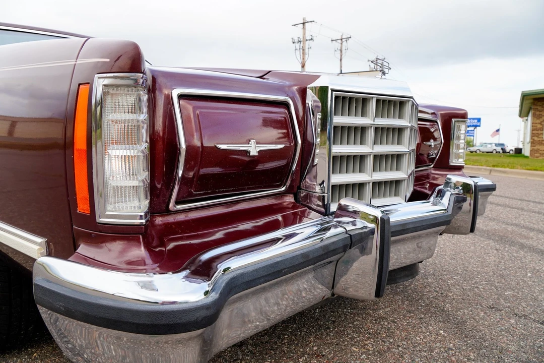 1979 Ford Thunderbird 7th Gen - Image 28 of 31